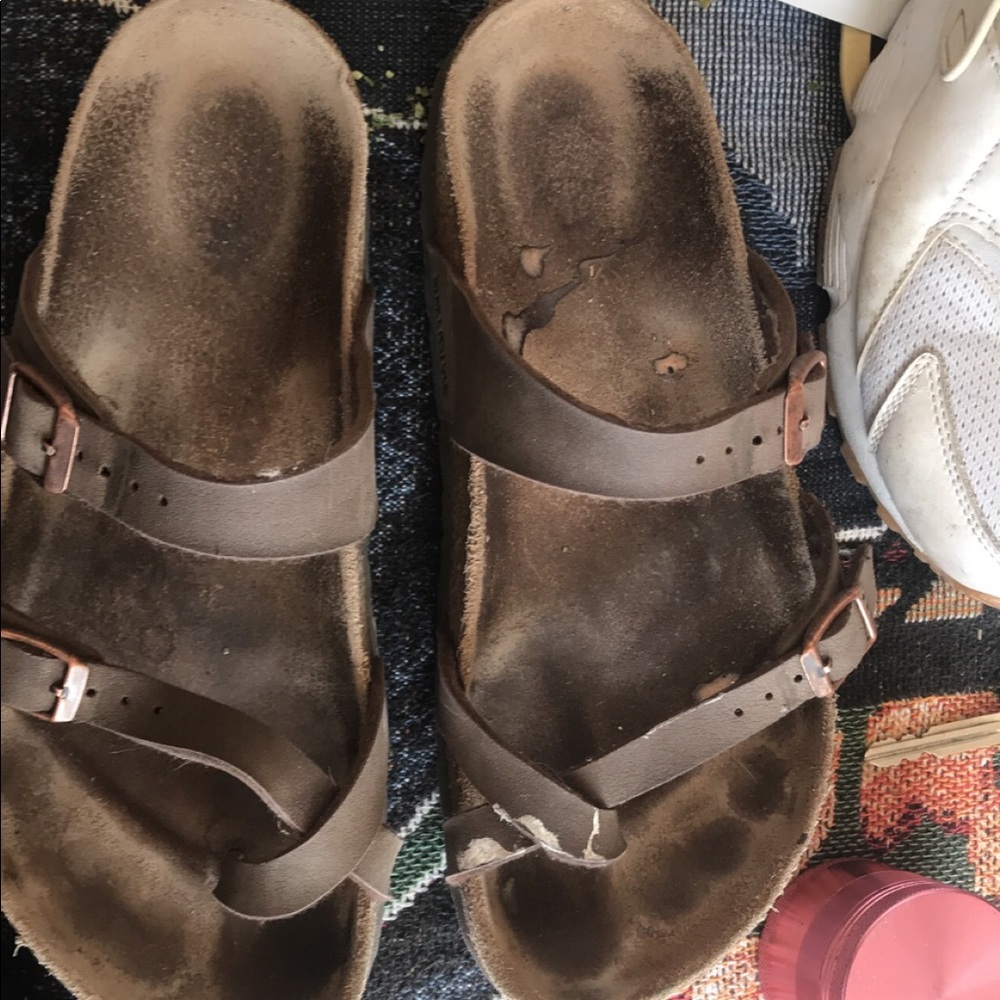 Mayari Birkenstock’s